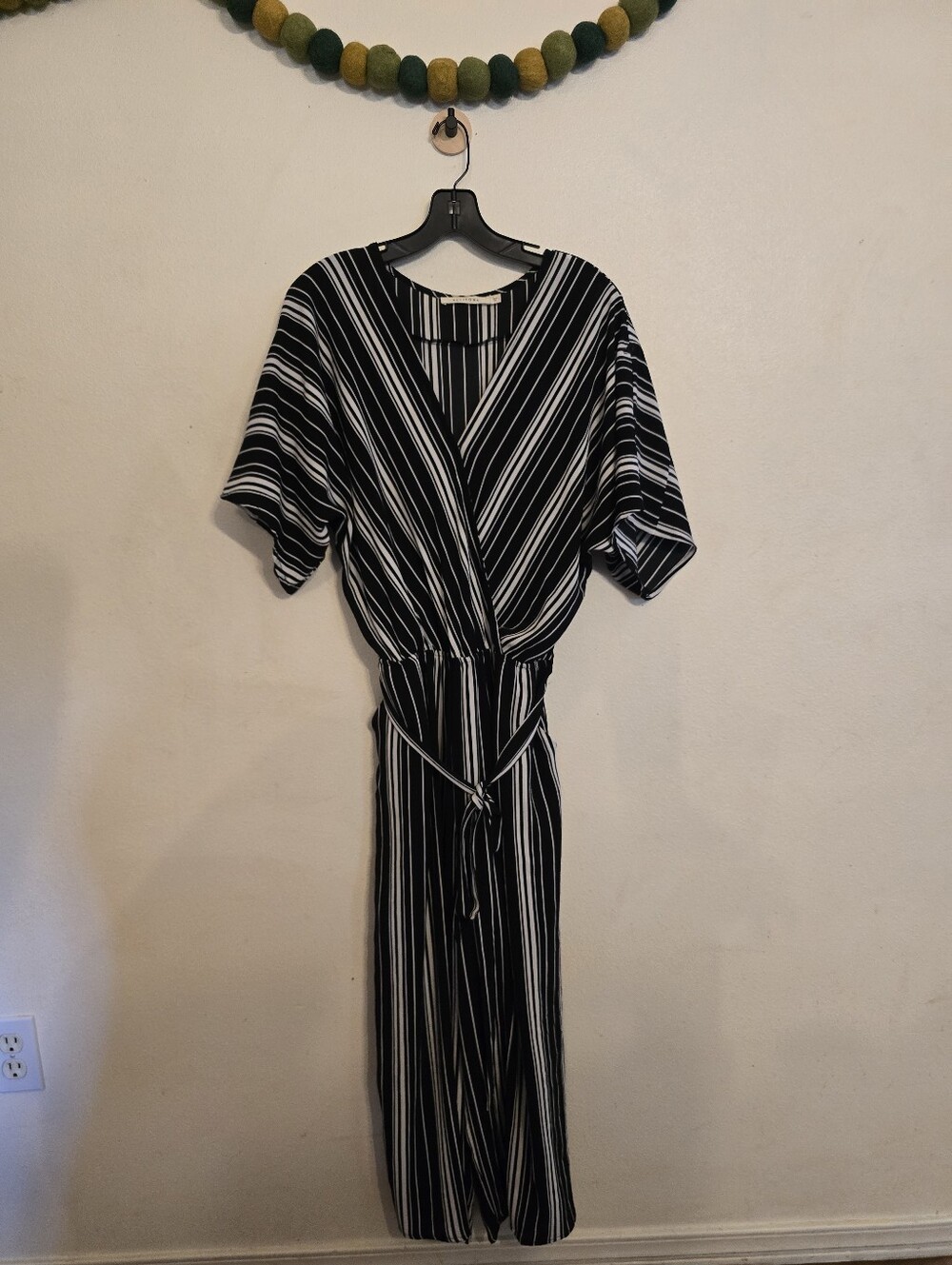 Ellison Black White Striped Jumpsuit Sz L Wide Leg Tie Waist Wrap Front Slimming